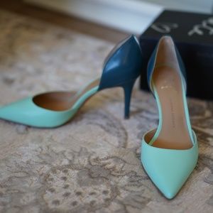 Banana Republic Pumps